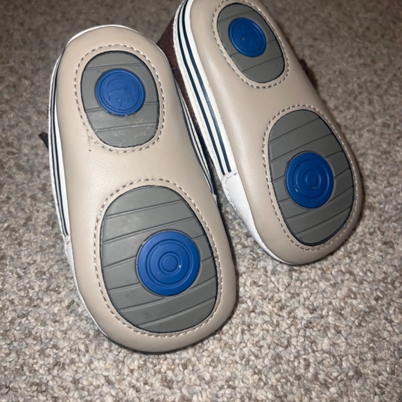 Surprize by Stride Rite - Picture 2 of 3